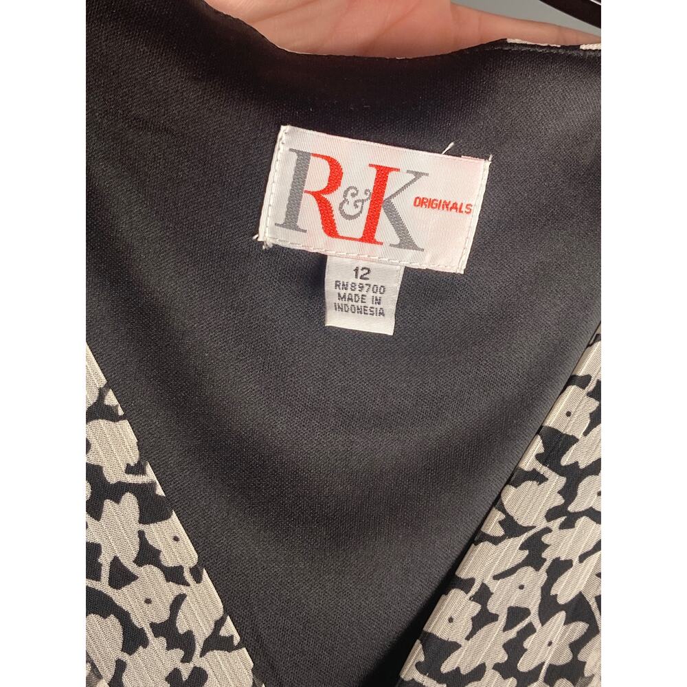 Vintage 90s Romantic Flower Frill Top Black White Floral Print  ~ Sz 12 Fits M/L - Picture 6 of 7